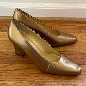 Vintage Bellini Block Power Leather Heel Copper Bronze Women 7